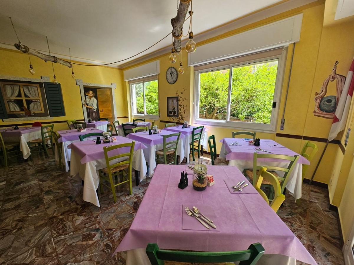 לאיגואליה Villa Pina מראה חיצוני תמונה